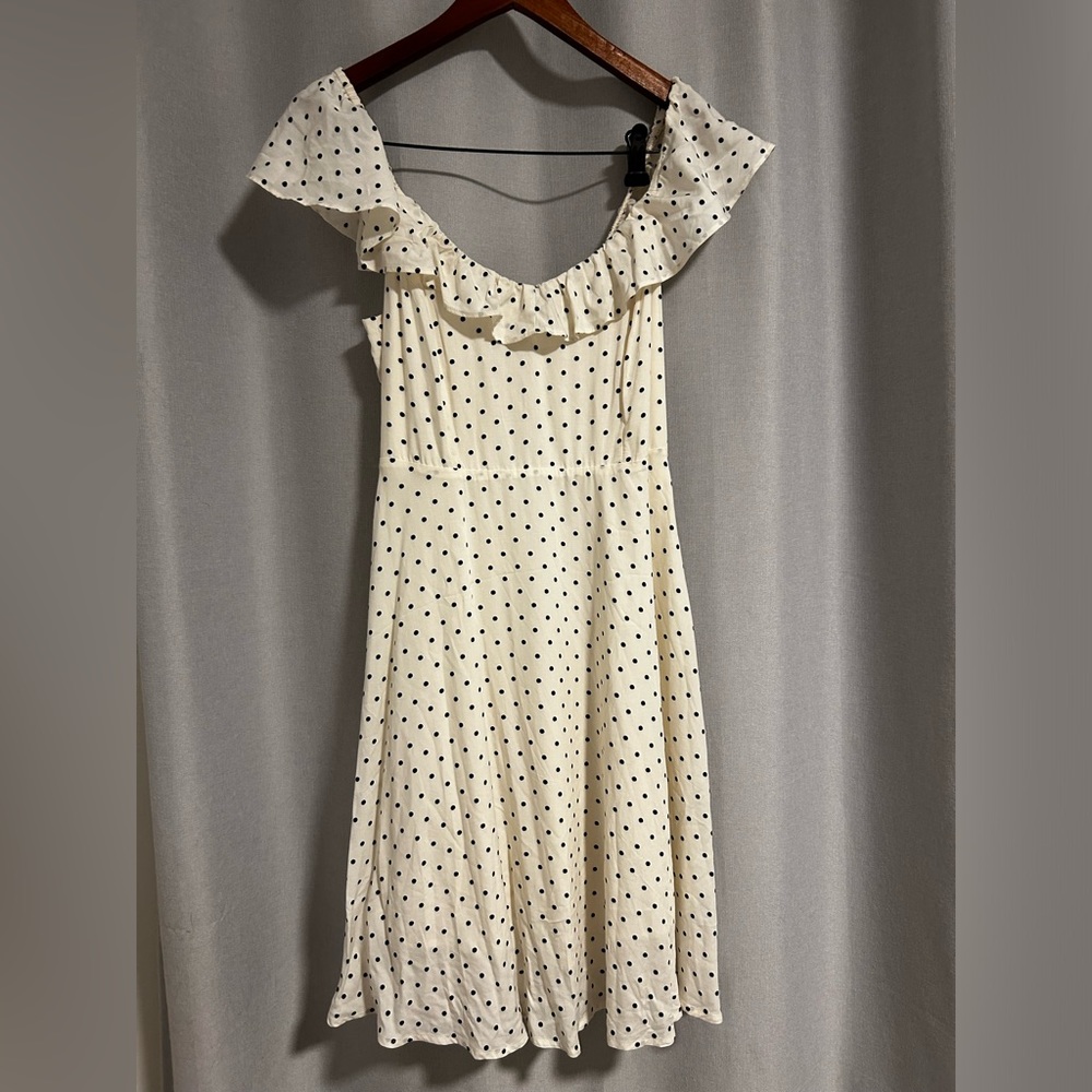 3/$25 Old Navy polkadot midi dress